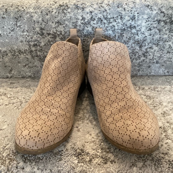 Dr Scholl’s booties - Picture 1 of 4